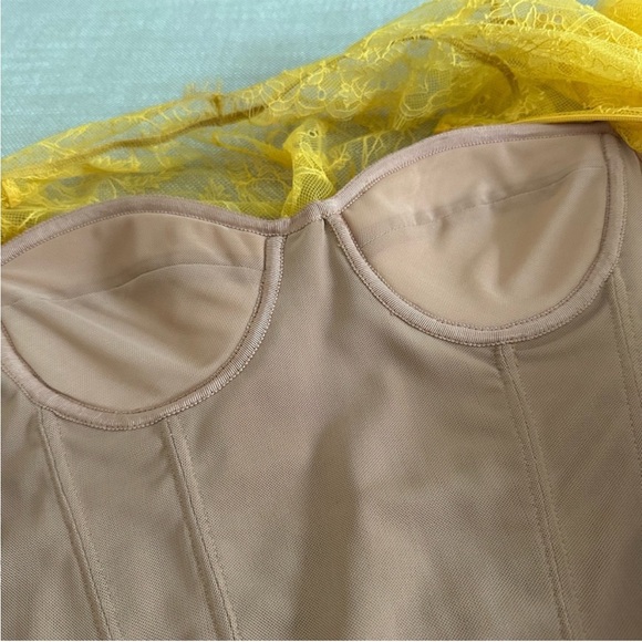 Jonathan simkhai Beautiful lace body suit - Picture 5 of 10